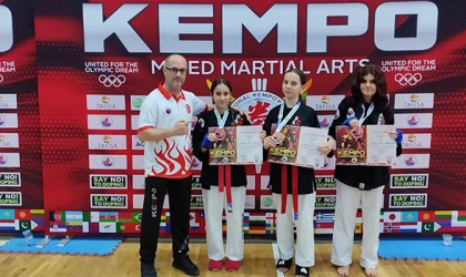 İREM SU VE YASEMİN’DEN BÜYÜK BAŞARI