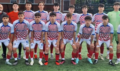 PAŞALAR ŞAMPİYONAYA GALİBİYETLE BAŞLADI