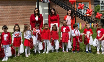 TOMURCUK ANAOKULU’NUN MİNİKLERİ 23 NİSAN’I COŞKUYLA KUTLADI