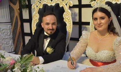 ZÜMBÜL VE İĞDELİ AİLELERİNİN MUTLU GÜNÜ