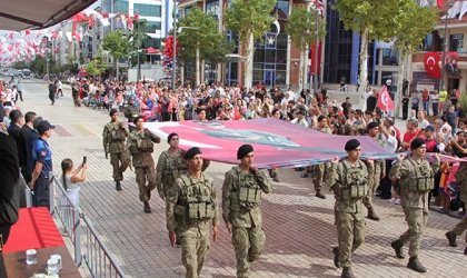 BAĞIMSIZLIK MİRASIMIZIN 102’NCİ YILINA ÇERKEZKÖY’DE COŞKULU KUTLAMA