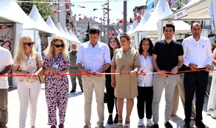 KİTAP FUARI AÇILDI