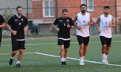 KIZILPINARSPOR, 3. LİG EKİBİ VELİMEŞE’Yİ DEVİRDİ