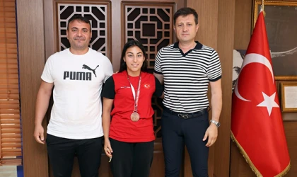 TÜRKİYE ÜÇÜNCÜSÜ GÜREŞÇİDEN AKAY’A ZİYARET