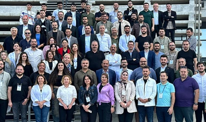 BÜYÜKŞEHİR BELEDİYESİ GENÇLERİ GELECEĞİN MESLEKLERİ İLE TANIŞTIRIYOR