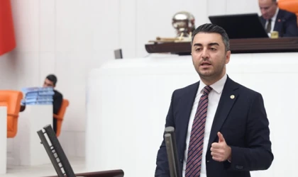 "DEPREM BÖLGESİNDE SADECE MÜTEAHİTLER MUTLU"