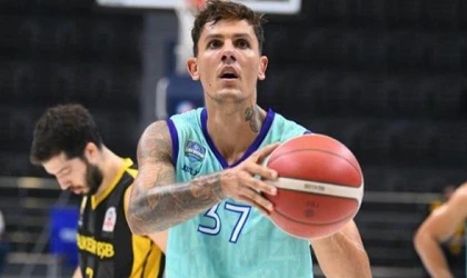 MİLLİ BASKETBOLCU TRAFİK KAZASINDA HAYATINI KAYBETTİ