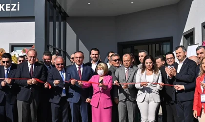 NURTEN YONTAR, ÇORLU’DA ZİYARETLERDE BULUNDU