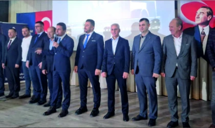 "ANAHTAR PARTİ KAPAKLI'DA GÜÇ GÖSTERİSİ YAPTI: YENİ YÖNETİM SAHNEYE ÇIKTI!''