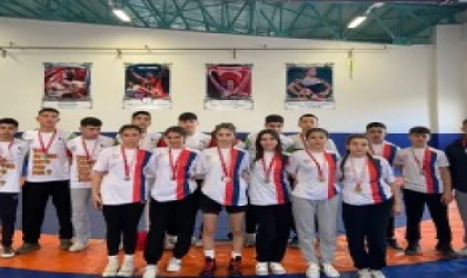 GÜREŞ TAKIMINDAN BÜYÜK BAŞARI