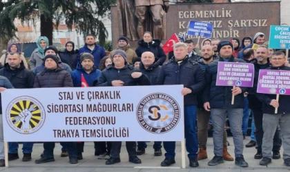 STAJ VE ÇIRAKLIK SİGORTASI MAĞDURLARI, TEKİRDAĞ ÇORLU HEYKEL MEYDANI’NDA HAK ARAYIŞINDA BULUŞTU