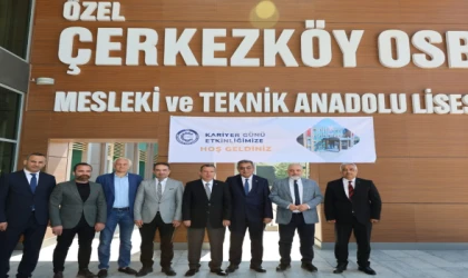 ÖZEL ÇOSB MTAL’DE II. KARİYER GÜNÜ HEYECANI: ÖĞRENCİLERİMİZ GELECEĞE HAZIRLANIYOR