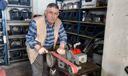 BIÇAKÇILARDA BAYRAM YOĞUNLUĞU BAŞLADI