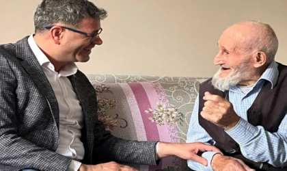 AZBAY’DAN EN YAŞLI PARTİ ÜYESİ VE KORE GAZİSİ YILMAZ’A ZİYARET