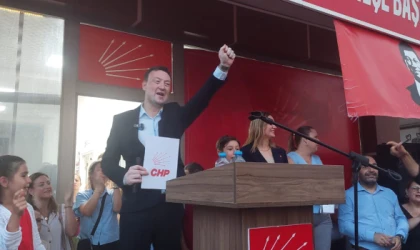 ÖZGÜR SÖNMEZ CHP İLÇE BAŞKAN ADAYLIĞINI AÇIKLADI
