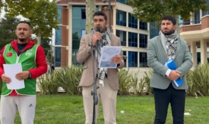 ÇERKEZKÖY MEYDANINDA GAZZE’YE DESTEK ÇIĞLIĞI: “GAZZE YALNIZ DEĞİLDİR”