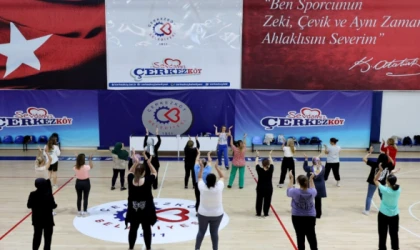 ÇERKEZKÖY BELEDİYESİ GÜZ DÖNEMİ YETİŞKİN SPOR KURSLARI DEVAM EDİYOR