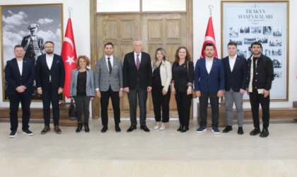 CHP İLÇE YÖNETİMİNDEN KAYMAKAM GÜNLÜ’YE ZİYARET