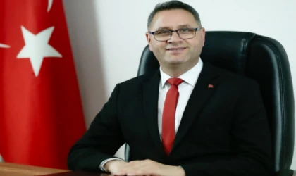 AZBAY: “ATATÜRK’Ü SEVMEK SLOGANLA DEĞİL, TÜRKİYE’Yİ BÜYÜTMEKLE OLUR”