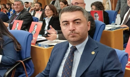 CHP’Lİ AVŞAR’DAN İÇİŞLERİ BAKANLIĞINA SERT ELEŞTİRİ: “SOKAKLAR SUÇ MAHALLİNE DÖNDÜ, BAKANLIK CHP İLE UĞRAŞIYOR”