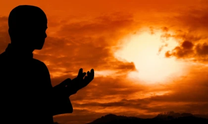 PROF. DR. YENİTERZİ: “TASAVVUFTA HOŞGÖRÜ TAHAMMÜL DEĞİL, EDEPTİR”