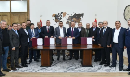 VALİ SOYTÜRK PROTOKOL TÖRENLERİNE KATILDI