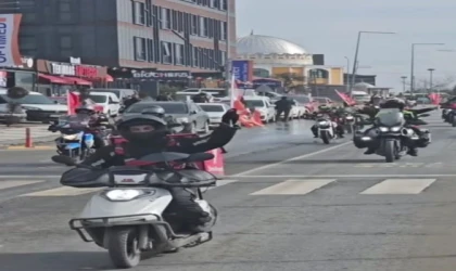 Türk Bayrağına Saygı Yürüyüşü