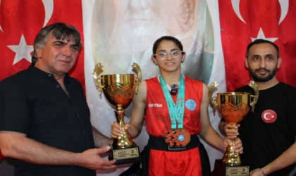 ÇERKEZKÖYLÜ SPORCU MEYRA APAYDIN, DEPREMİN YARALARINI SPORLA SARDI, HEDEFİ MİLLİ FORMA