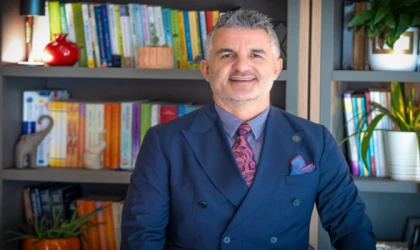 UZUN YAŞAMIN ANAHTARI BESLENMEDE DENGE: "HAFTA İÇİ BİTKİSEL, HAFTA SONU HAYVANSAL"