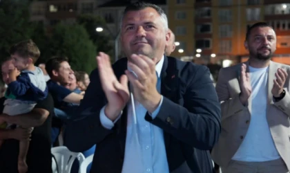 Başkan Taşyasan, A Milli Kadın Voleybol Takımımızın şampiyonluk coşkusuna Saray halkıyla birlikte ortak oldu