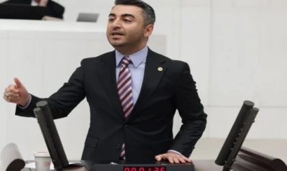 Cem Avşar’dan “Nereden Buldun Yasası” çağrısı: “Yolsuzlukta pik, yoksullukta dip”