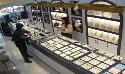 Oyuncak tabancayla soygun girişimi