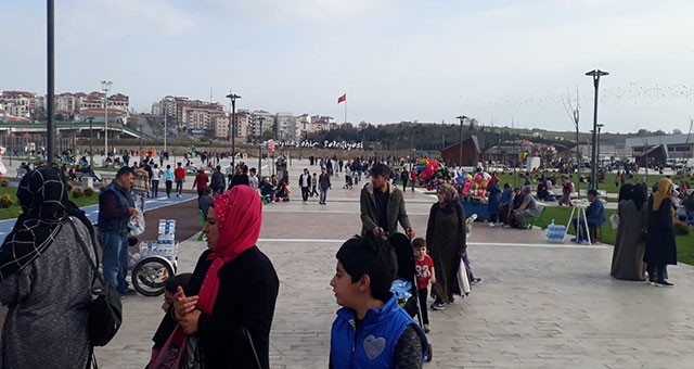 KENT PARK DOLDU TAŞTI