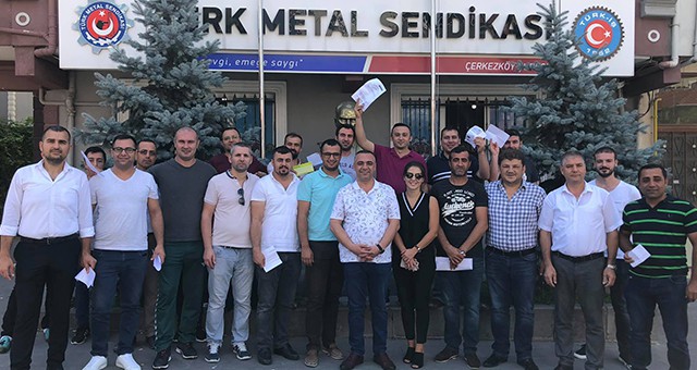 İŞÇİLER ALIN TERİNİN HAKKINI ALDILAR