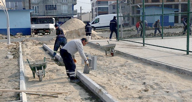 KAPAKLI’DA PARK YAPIM ÇALIŞMALARI DEVAM EDİYOR